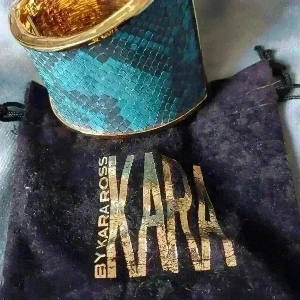 Kara Ross  teal snakeskin cuff - Picture 5 of 5